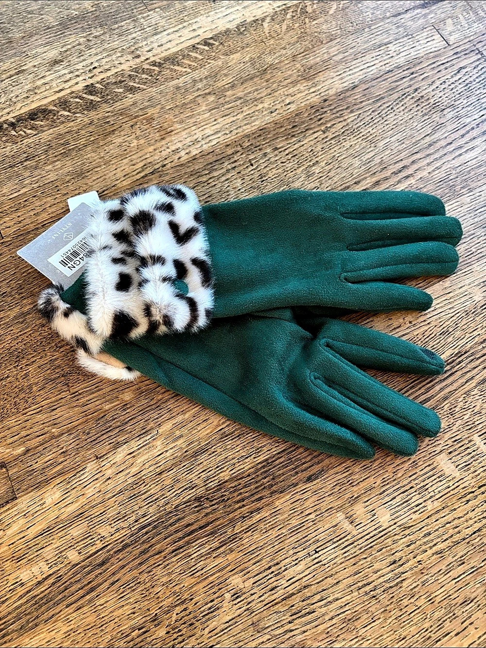 NWT Styline Smart Touch Gloves (Suede Like Feel)  in Green with Faux  Leopard Cu